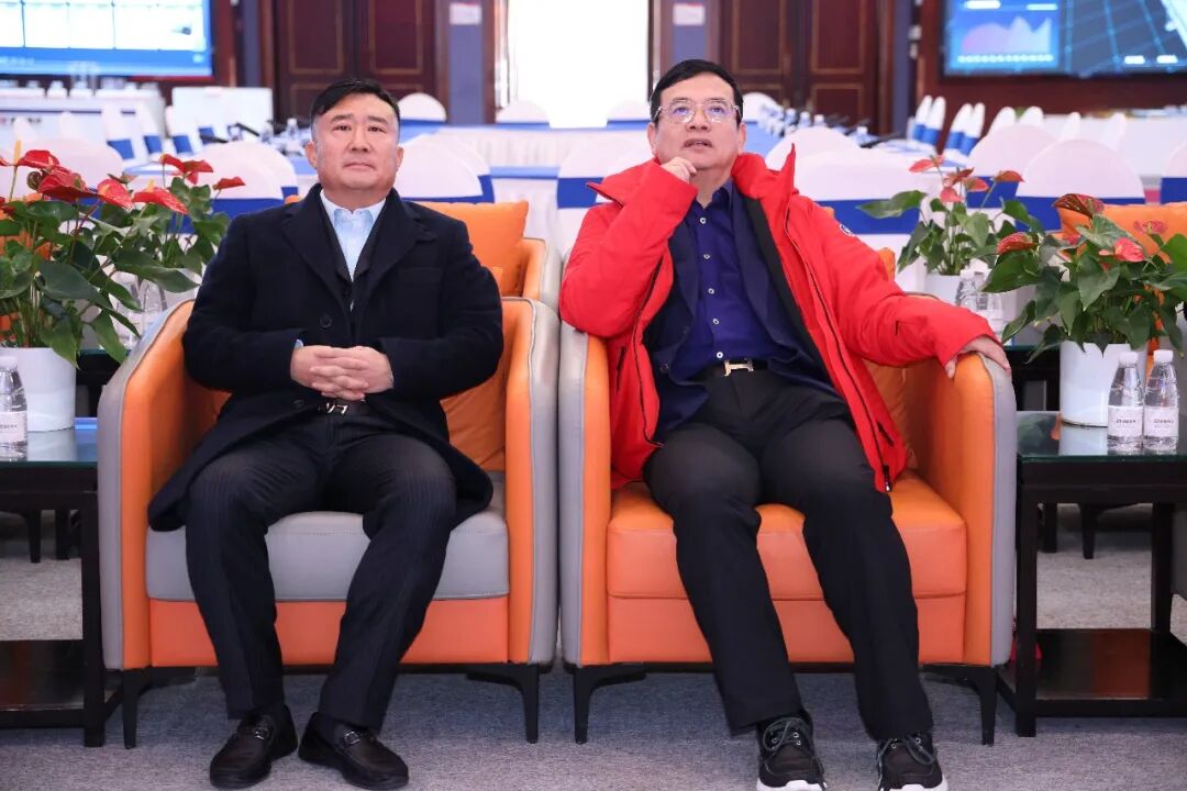 Dan Bin and Zhai Dongsheng visit IBI